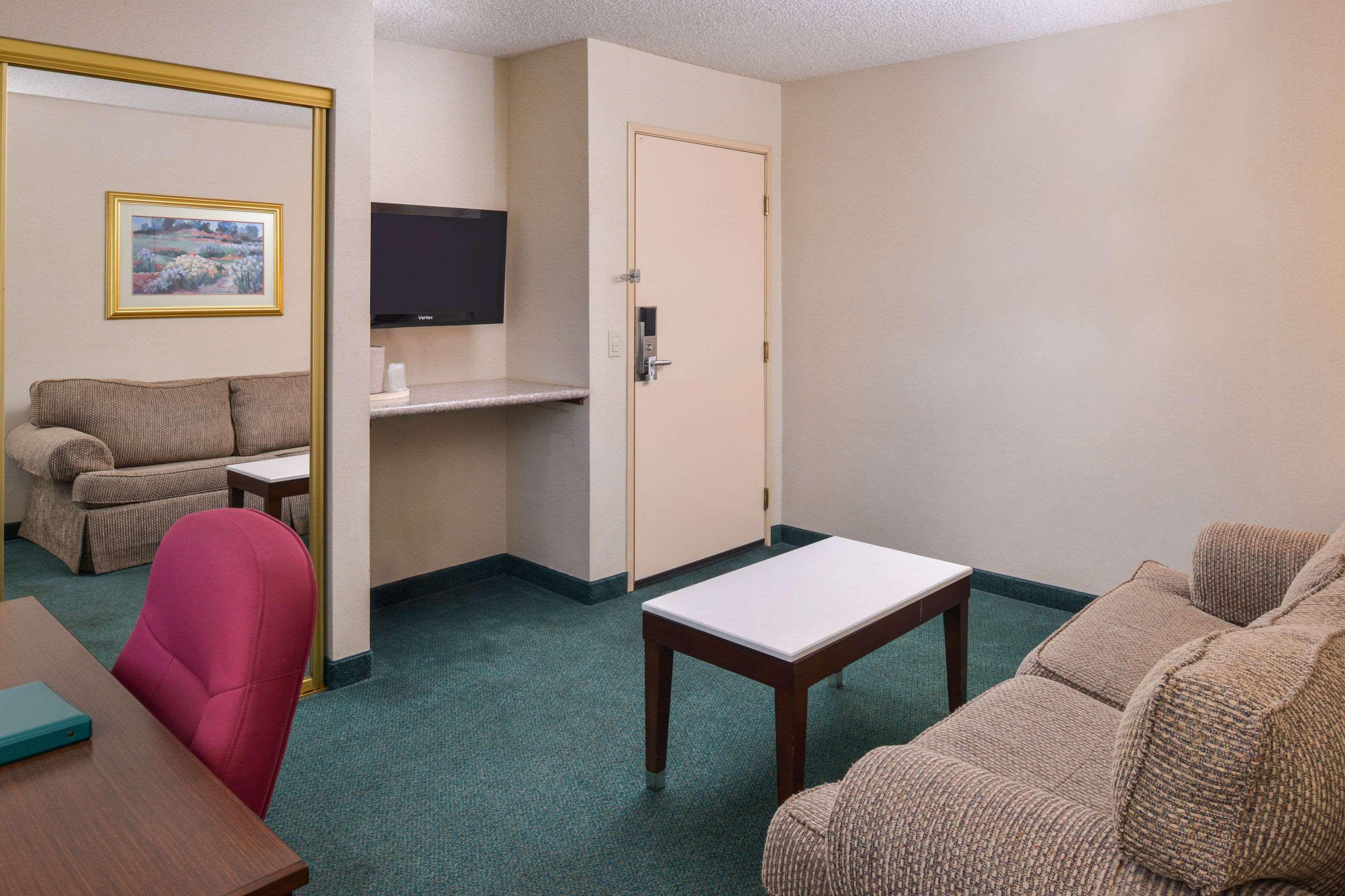Quality Inn & Suites Walnut - City Of Industry المظهر الخارجي الصورة