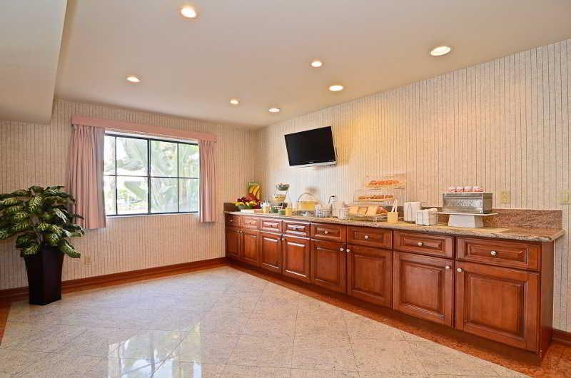 Quality Inn & Suites Walnut - City Of Industry المظهر الخارجي الصورة