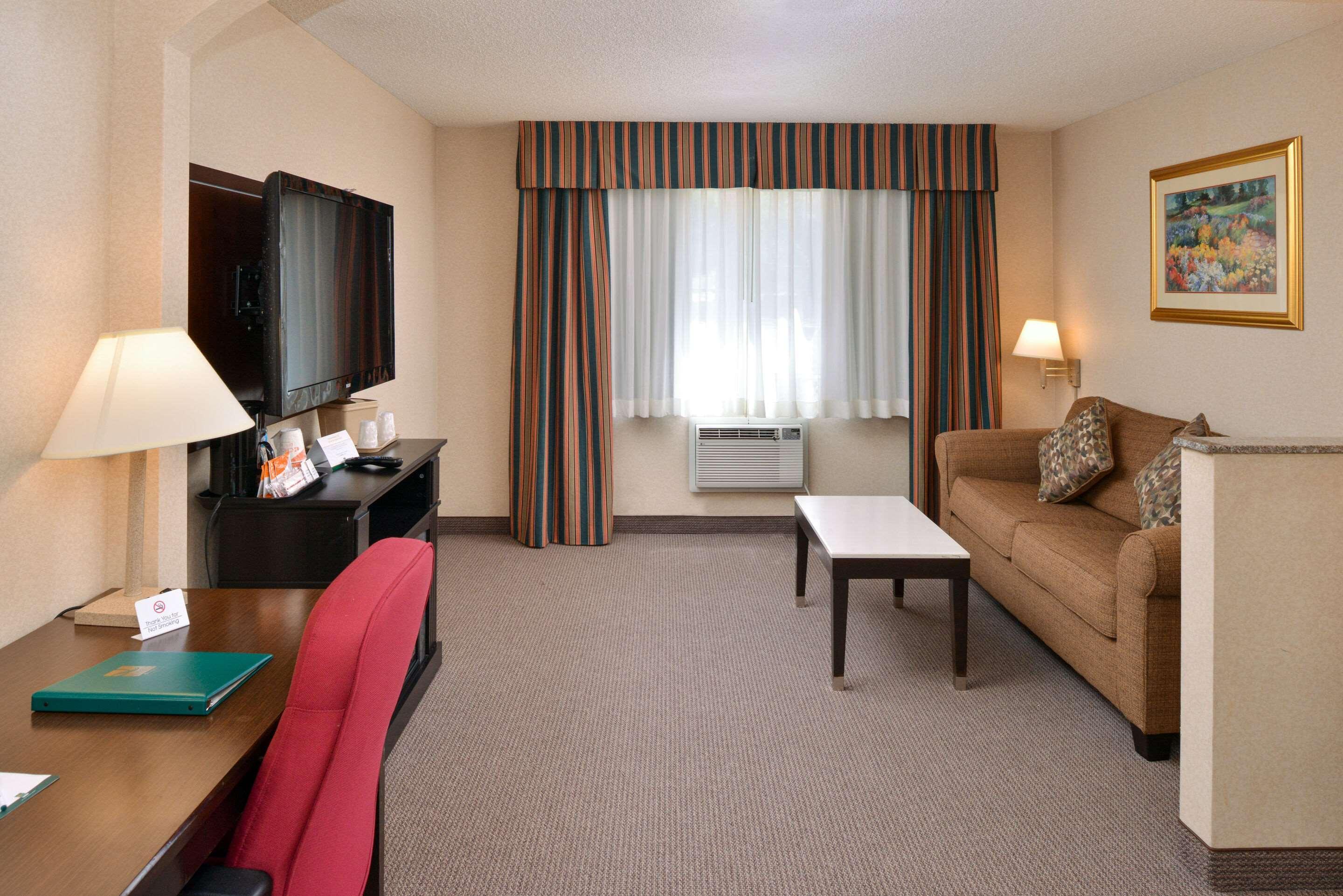 Quality Inn & Suites Walnut - City Of Industry المظهر الخارجي الصورة