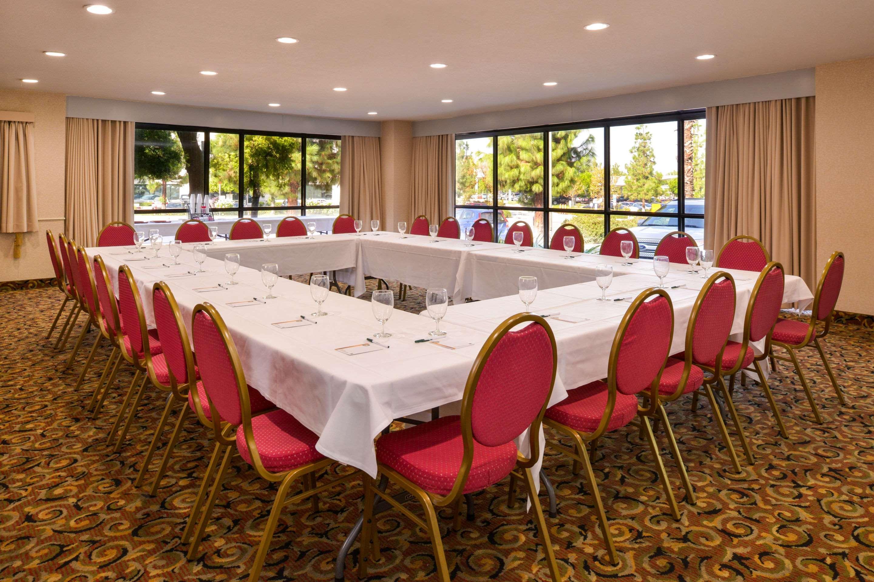 Quality Inn & Suites Walnut - City Of Industry المظهر الخارجي الصورة