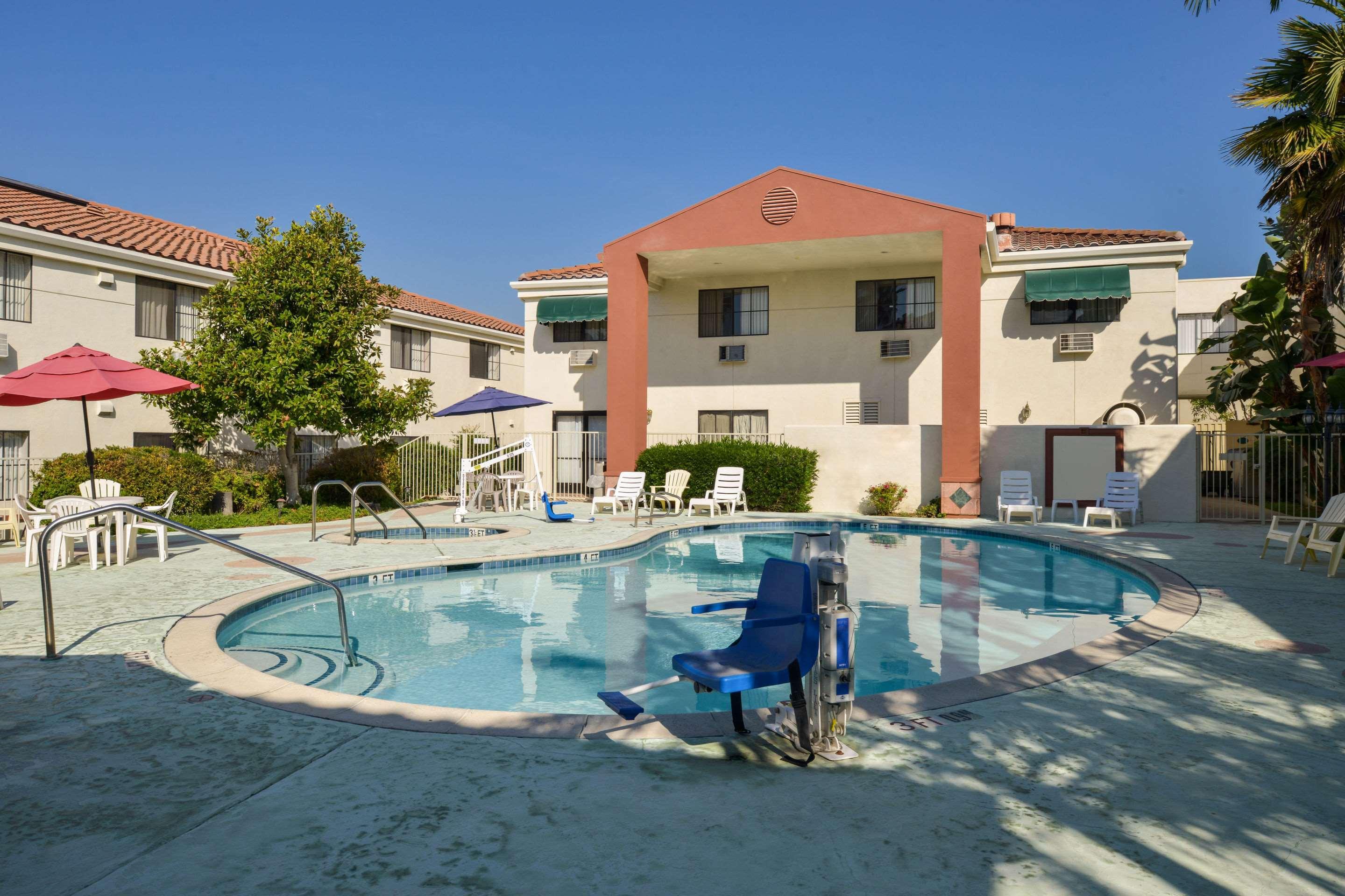 Quality Inn & Suites Walnut - City Of Industry المظهر الخارجي الصورة
